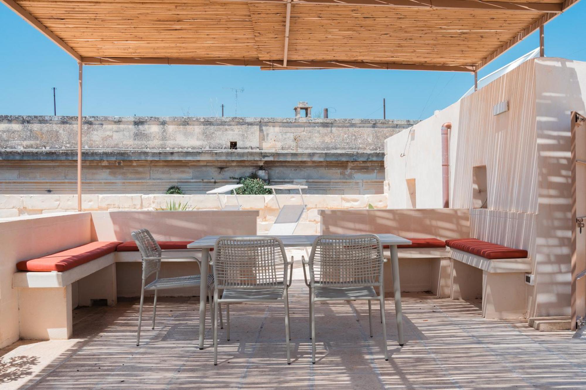Margherita Apartment & Rooftop By Residence Colibri Лечче Экстерьер фото